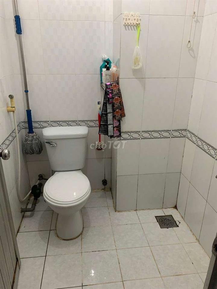 Pass trọ 1 nữ Q10