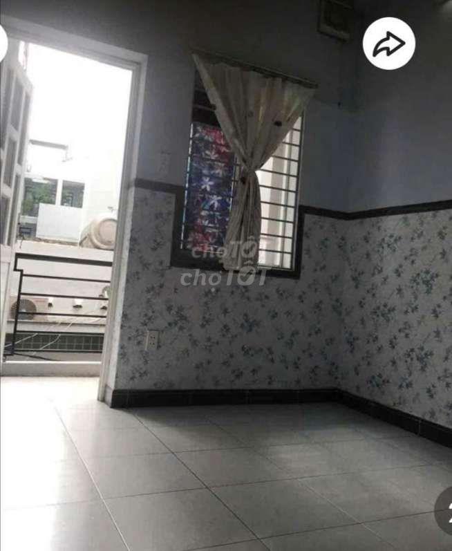 Pass trọ 1 nữ Q10