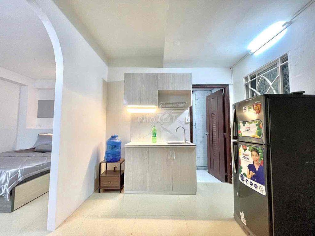 1 Phòng ngủ tách bếp, cửa sổ lớn, Lê Văn Sỹ, Q3 6tr5