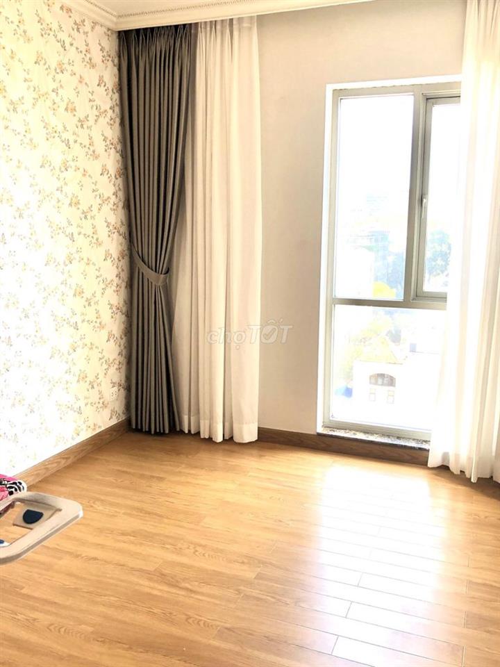 Bán căn hộ Oriental Plaza Âu Cơ 108m2, 3PN  Full nội thất, giá 5.1 tỷ