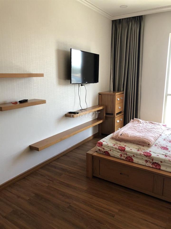 Bán căn hộ Oriental Plaza Âu Cơ 108m2, 3PN  Full nội thất, giá 5.1 tỷ