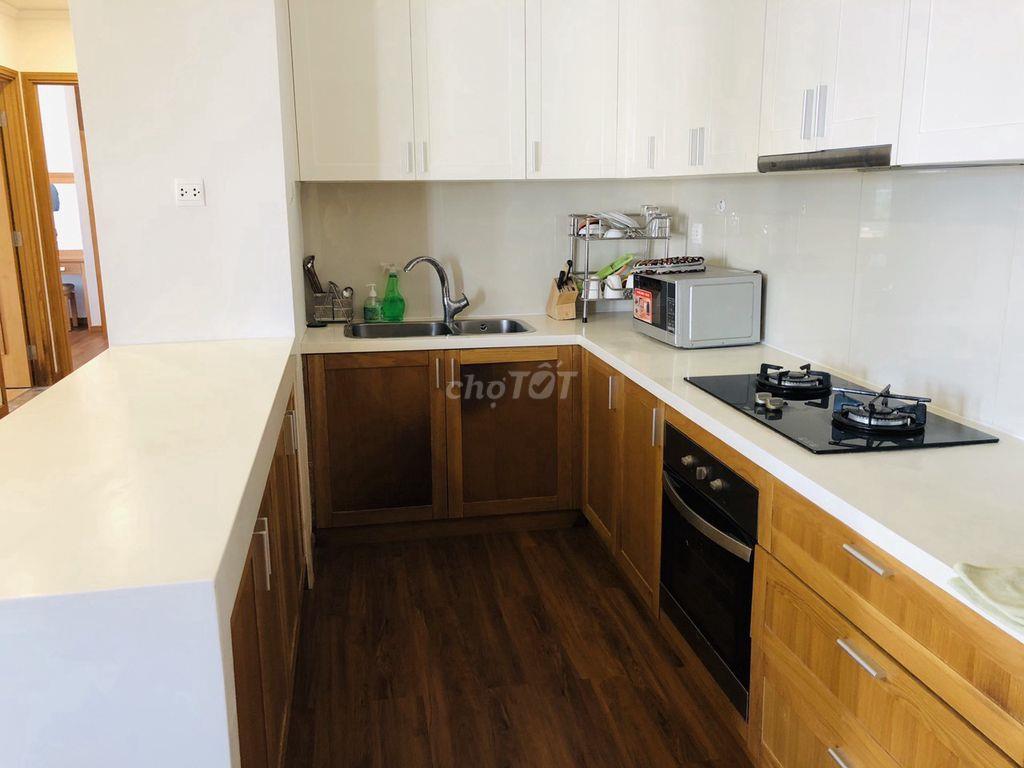 Bán căn hộ Oriental Plaza Âu Cơ 108m2, 3PN  Full nội thất, giá 5.1 tỷ
