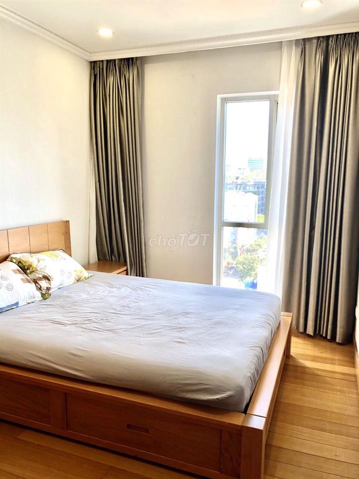 Bán căn hộ Oriental Plaza Âu Cơ 108m2, 3PN  Full nội thất, giá 5.1 tỷ