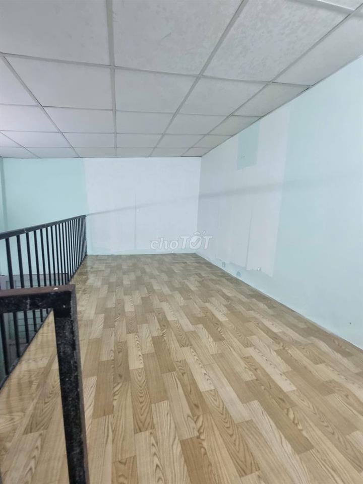 Phòng trọ 793/62 Trần Xuân Soạn giá 3,9 triệu/th DT: 25m2 đẹp, có gác