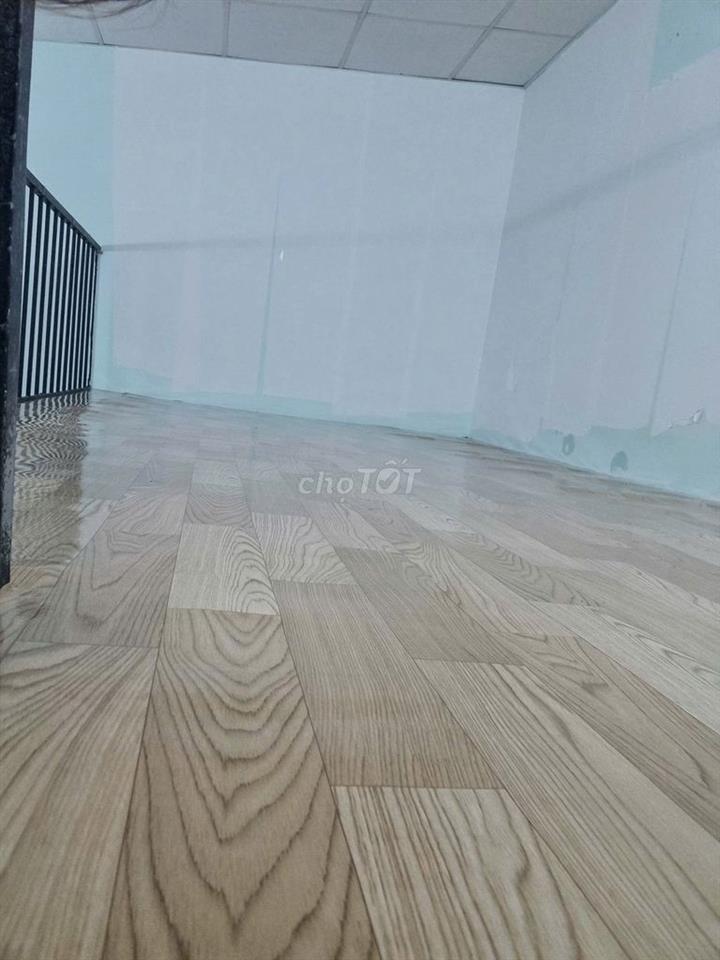 Phòng trọ 793/62 Trần Xuân Soạn giá 3,9 triệu/th DT: 25m2 đẹp, có gác