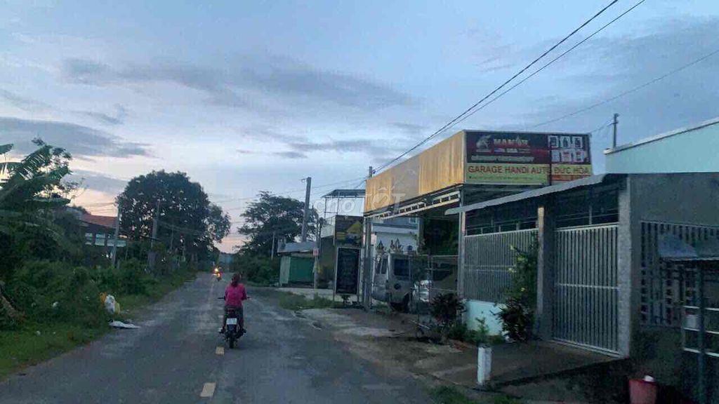 Cho thuê đất mặt tiền đường Giồng Lớn