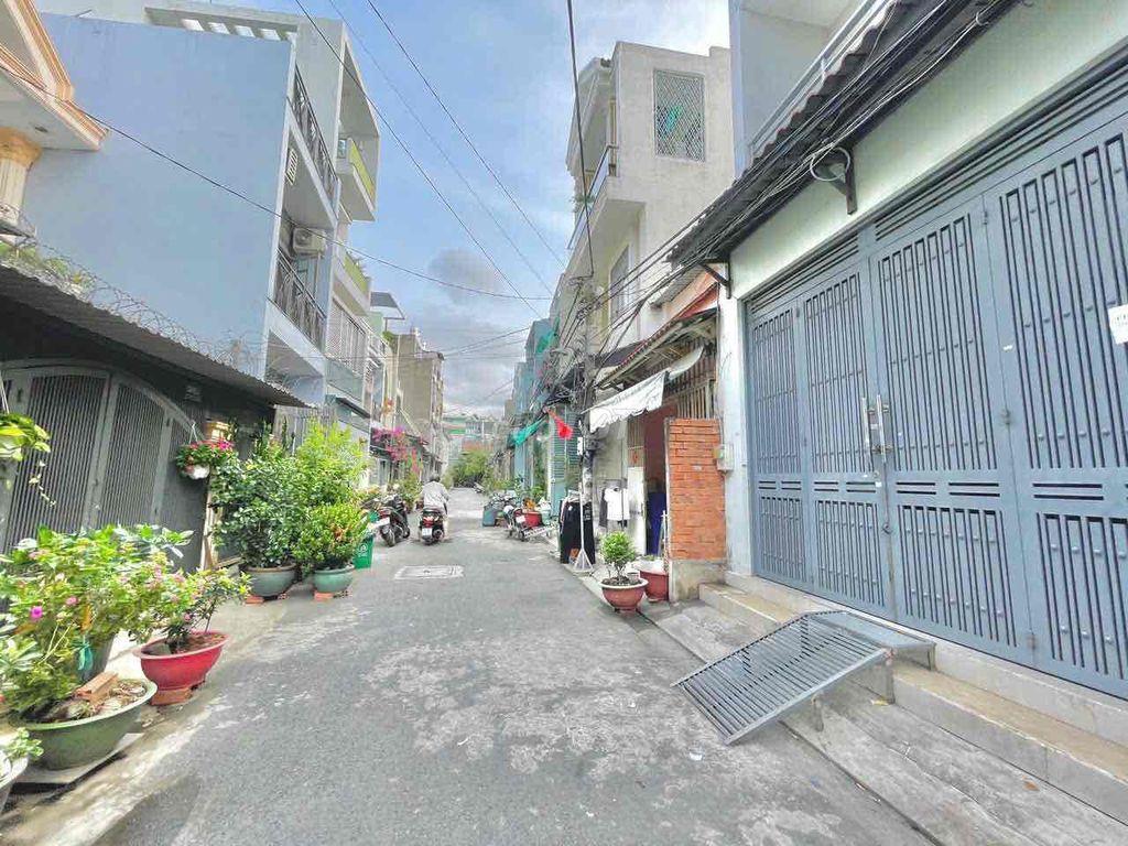 nhà cho thuê nguyên căn 7,5 triệu đường hương lộ 2 bình tân