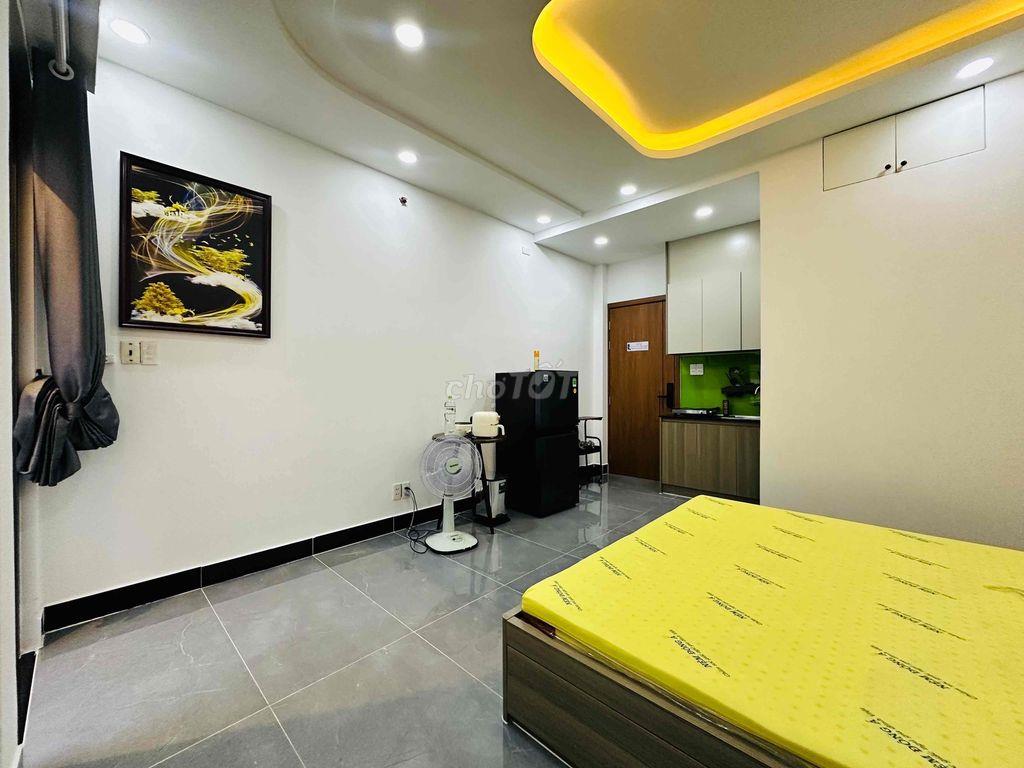 🏡Phòng studio balocony, giặt sấy riêng gần Phố Ẩm Thực Phan Xích Long