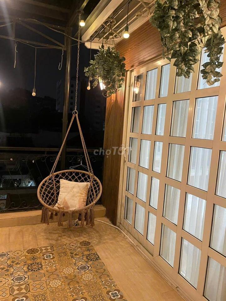 🏡 Phòng Balcony lớn Nguyễn Thị Minh Khai gần Vòng Xoay Dân Chủ Quận 3
