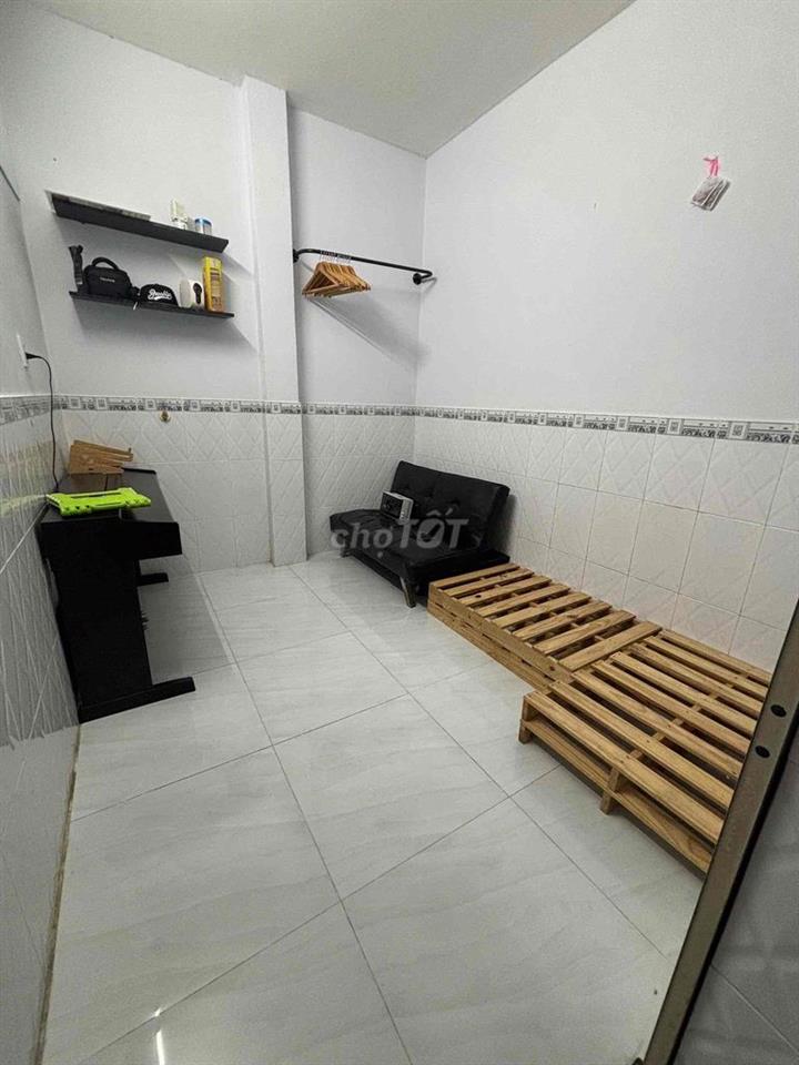 Cho Thuê Nhà Nguyên Căn, 4pn Hẻm 142 Trường Sa Bình Thạnh