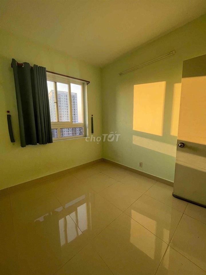 Share lại 1 phòng có điều hoa trong căn CC Topazhome cuối T9 dọn vào ở