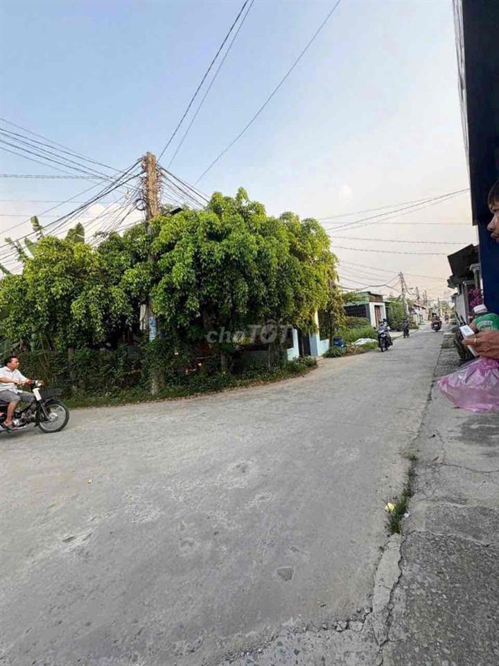 đất đi bộ ra chợ mỹ hạnh nam gò hưu