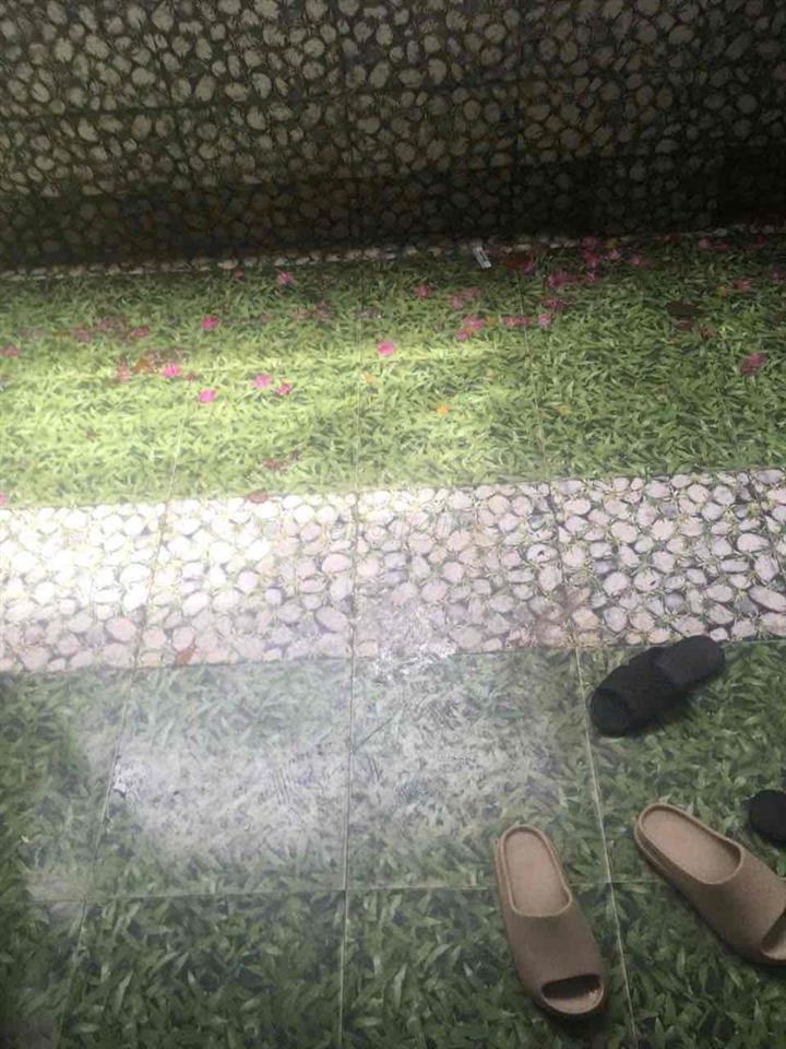 cần 4 nam ở ghép