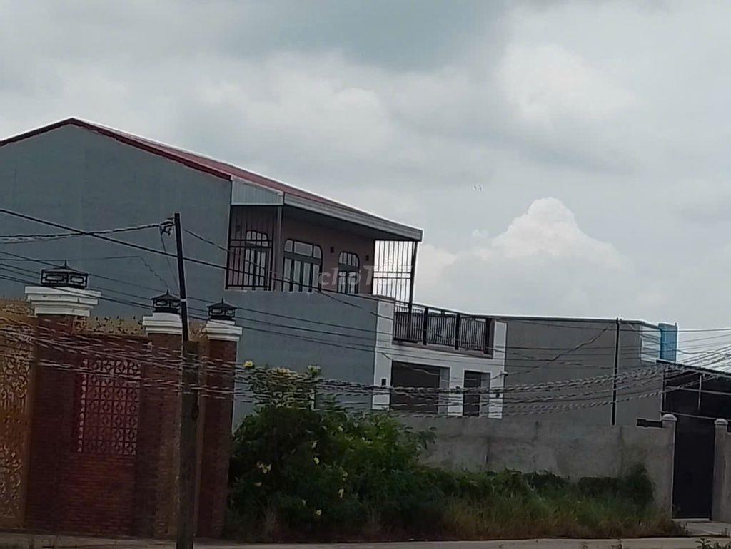Bán Đất 320m2 full thổ cư giá 2,7 tỷ mặt tiền Đường Nguyễn Thị Bầy 