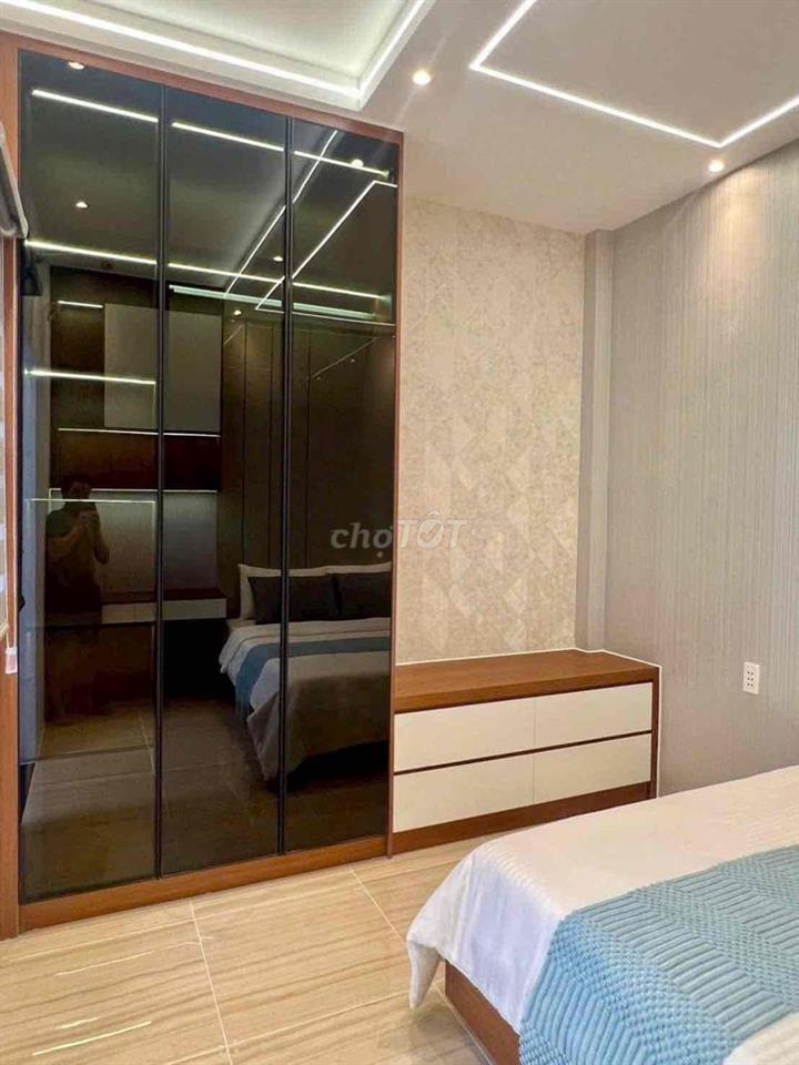 Cho thuê nhà nguyên căn hẻm ô tô MT đường số 9