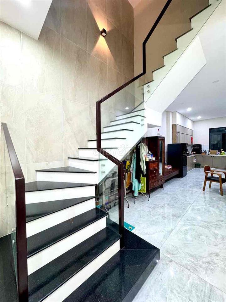Nhà bán Nguyễn quý Yêm 8 tỷ750 còn Tl