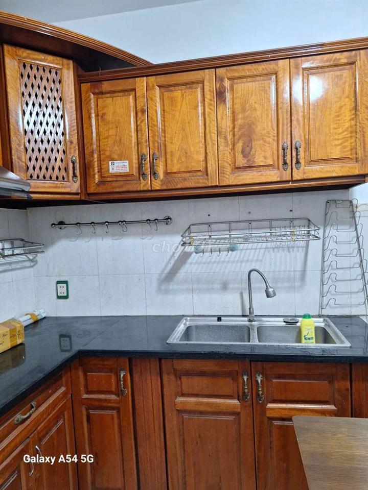 Bán nhà nguyên căn nhà đẹp thoáng mát hẻm xe hơi gần chợ trường học