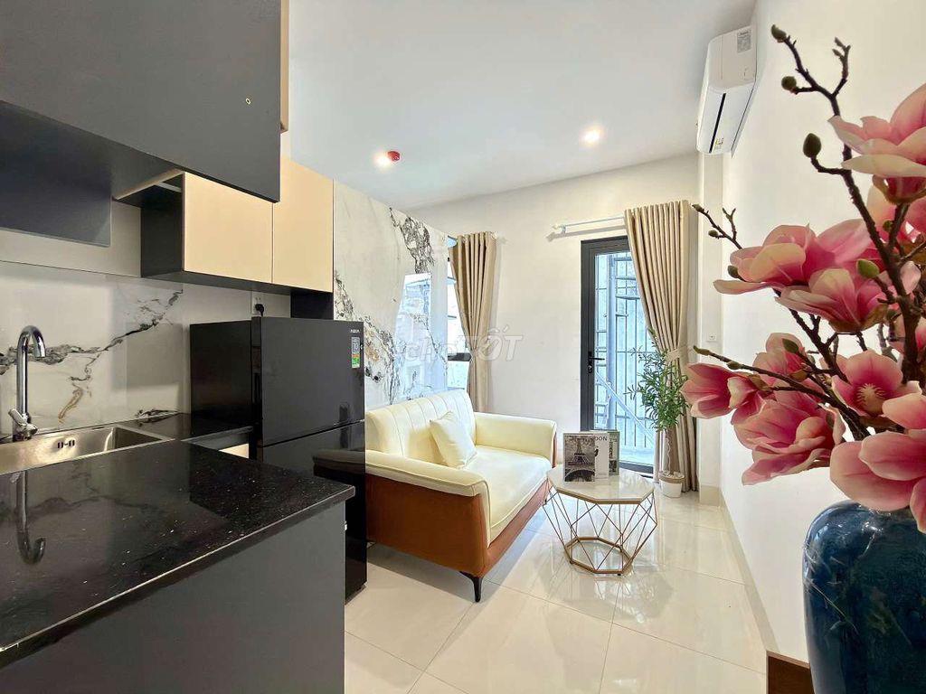 Cho thuê phòng từ 5 triệu tới 9 triệu/ tháng.