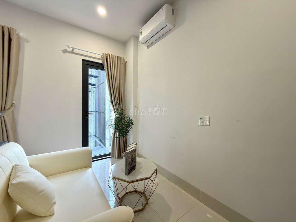 Cho thuê phòng từ 5 triệu tới 9 triệu/ tháng.