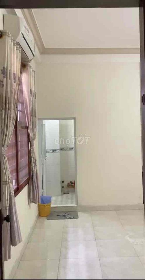 PHÒNG TRỌ GẦN ĐẠI HỌC NGUYỄN TẤT THÀNH- ƯU TIÊN SINH VIÊN