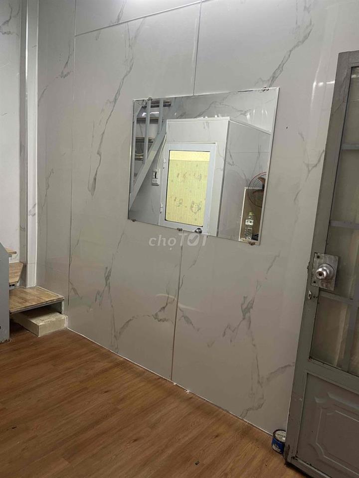 Cần bán hoặc cho thuê nhà phường 2/quận 10 ( cũ) nay là phường vườn là