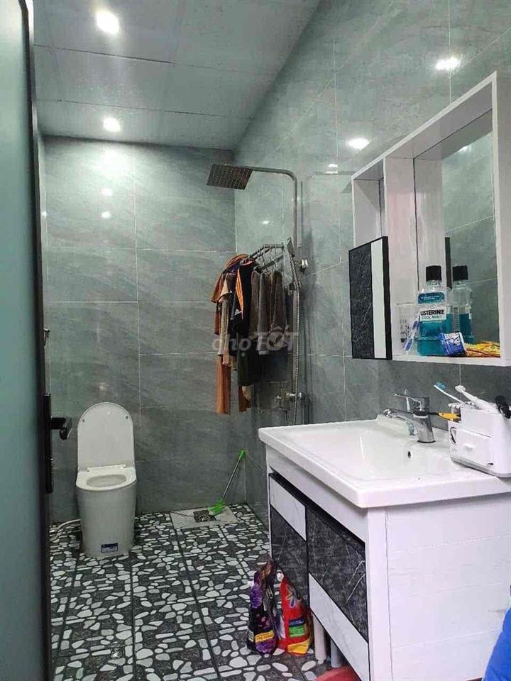 Bán Căn Nhà Mái Thái