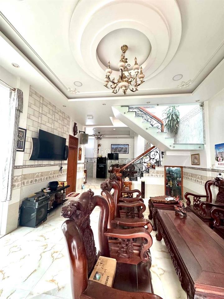 🏠Một siêu phẩm mới ra lò   - Vị trí : gần siêu thị Go gần nhà xe Kim L