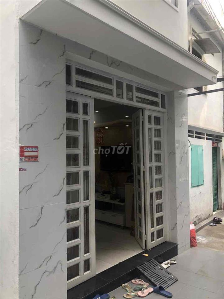 bán nhà chính chủ 3,5x8,2,trệt 2 lầu