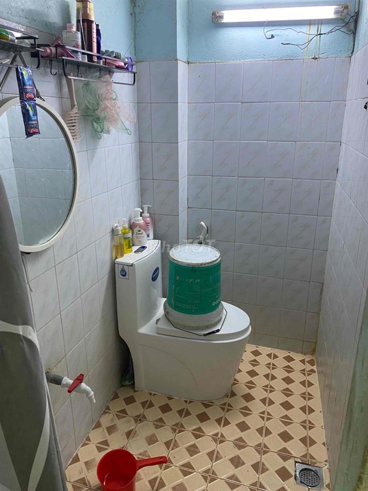 Phòng ở một người. cho Nam khu vực Q11 gần Đầm Sen