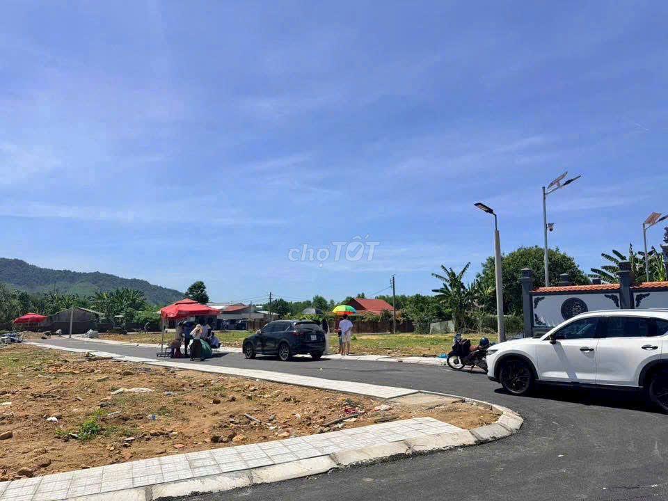 Chính Chủ cần ra gấp 1 lô ***