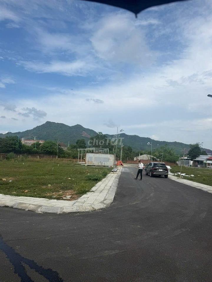 Chính Chủ cần ra gấp 1 lô ***