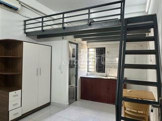 Duplex cửa sổ thoáng mát còn 1 phòng cuối