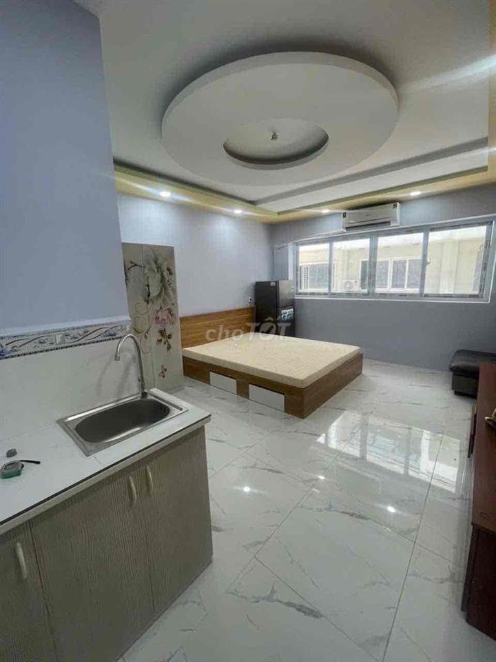 Studio cửa sổ trời các iuh cs1 500m hàng cực hiếm.