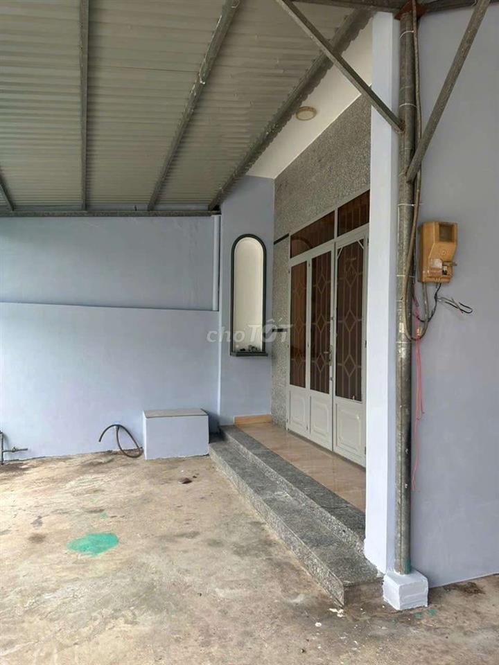Nhà 1 lầu sân rộng 13x20m, hẻm xe hơi 1/Nguyễn Thị Sóc gần Chợ Đầu Mối