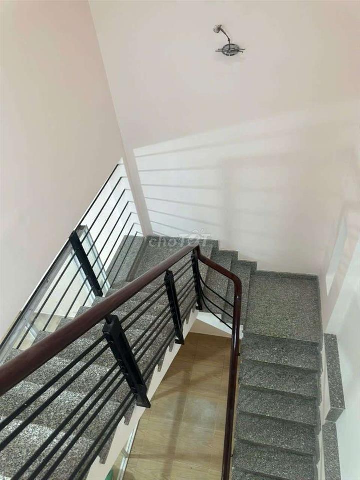 Nhà 1 lầu sân rộng 13x20m, hẻm xe hơi 1/Nguyễn Thị Sóc gần Chợ Đầu Mối