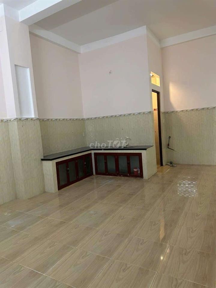 Nhà 1 lầu sân rộng 13x20m, hẻm xe hơi 1/Nguyễn Thị Sóc gần Chợ Đầu Mối