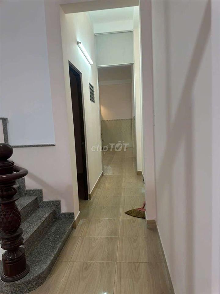 Nhà 1 lầu sân rộng 13x20m, hẻm xe hơi 1/Nguyễn Thị Sóc gần Chợ Đầu Mối