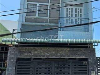 Nhà lầu và 6 phòng trọ 8x28m, mặt đường nhựa gần Chợ Xuân Thới Thượng