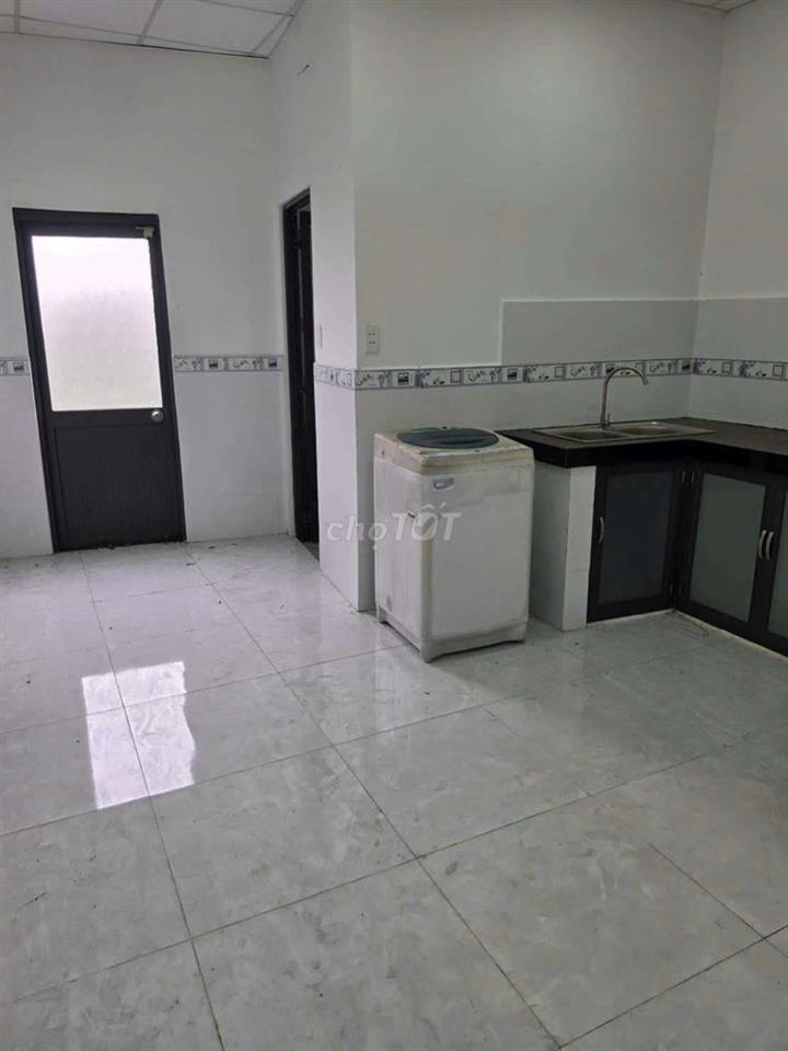 Nhà đổ lửng 4x18m, hẻm Bà Điểm 4 gần Trường Bùi Văn Ngữ xã Bà Điểm cũ