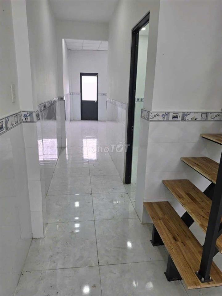 Nhà đổ lửng 4x18m, hẻm Bà Điểm 4 gần Trường Bùi Văn Ngữ xã Bà Điểm cũ