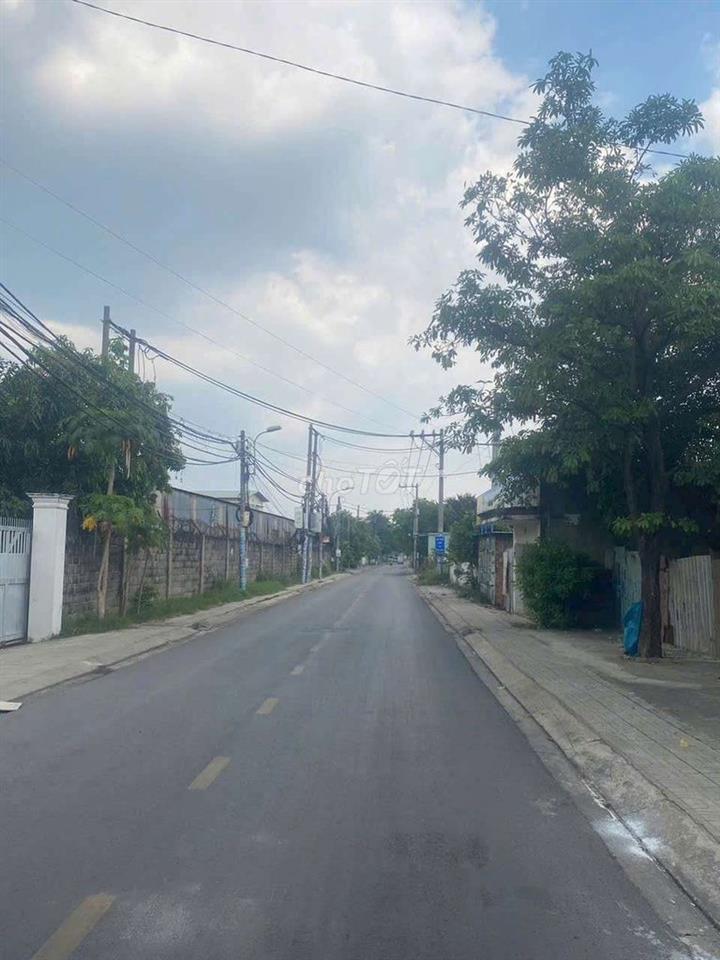 Nhà nguyên căn 5x40m, mặt tiền đường Xuân Thới Sơn 22, gần Trần Văn 10