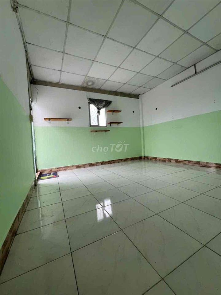 phòng trống q12 đầy đủ nội thất cơ bản.gần phần mềm quang trung, bvq12