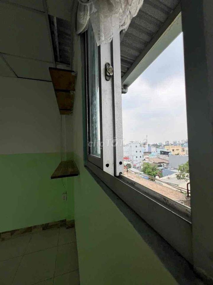 phòng trống q12 đầy đủ nội thất cơ bản.gần phần mềm quang trung, bvq12