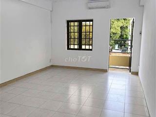 Cho thuê chung cư Hoàng Sa-Quận 3 Ko Nội Thất 2PN, 79m2 giá 10,5 tr/th