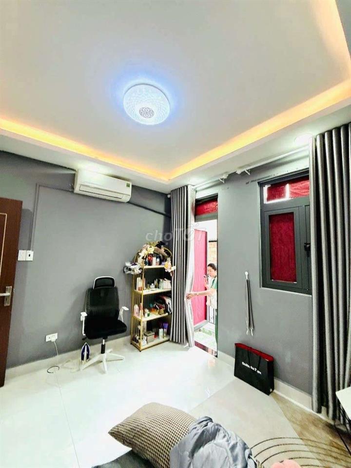 Sát Q1, 4, 5, 7, 10 5p chạy, Dương Bá Trạc Q8, cách MT 30m, BTCT, SHR