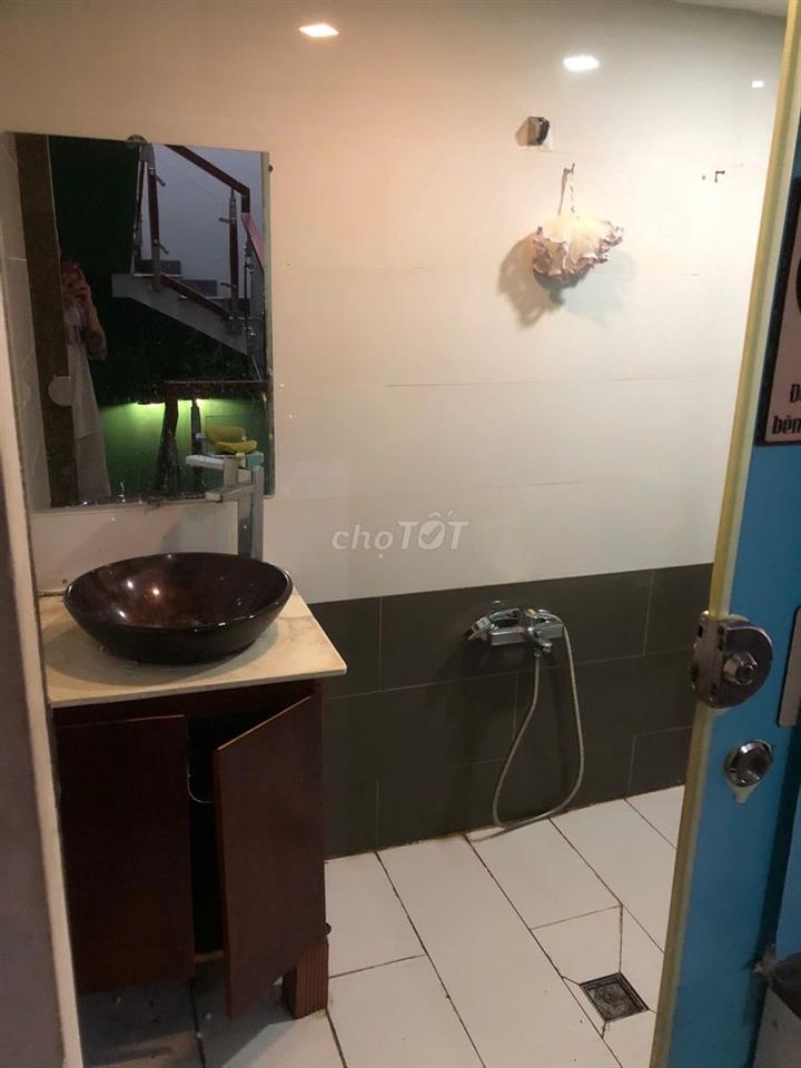 Đường Bình Thới P11 Q11 ( Nhà mặt tiền )