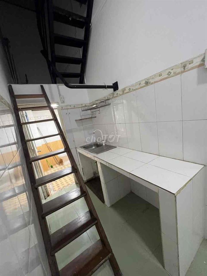 Nhà nhỏ hẻm văn thân, sổ sách đầy đủ