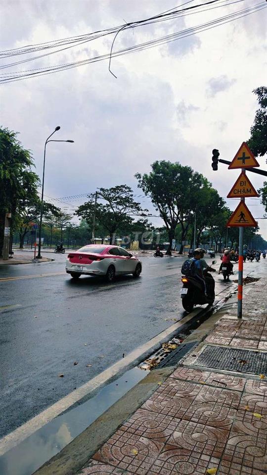 Bán Căn Chung cư Green Town Bình Tân Sổ Hồng Riêng sát chợ trường, cv