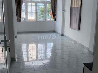 Phòng phù hợp cho hssv hoặc gia đình