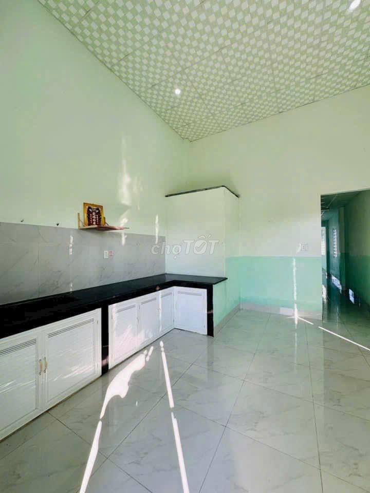 Vỡ nợ chủ cần bán gấp căn nhà 125m2 Tân An Hội Củ Chi chỉ 890tr